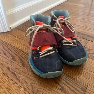 Nike Kyrie 6 Heal The World